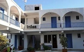 Triton Hotel & Bungalows